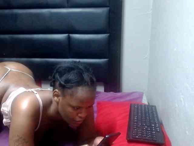 Africancurves22