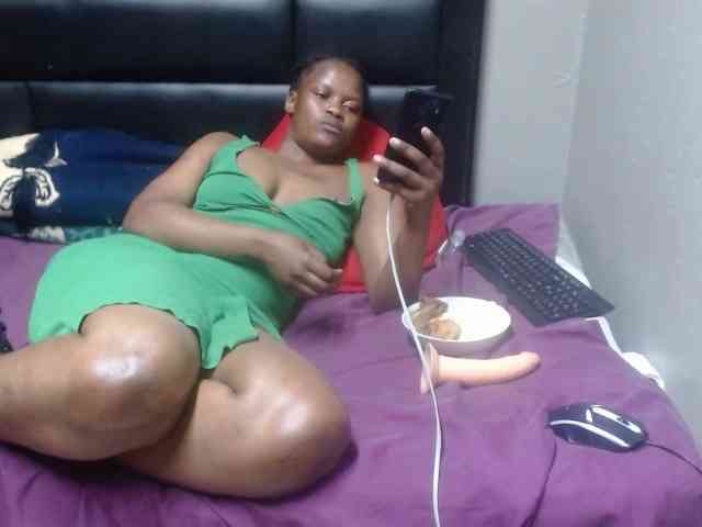 Africancurves22