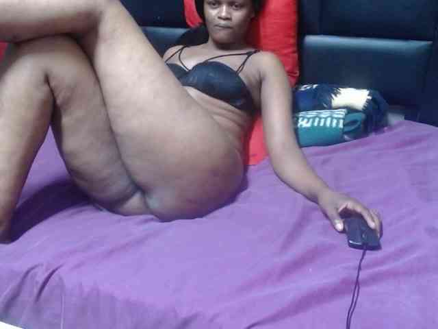 Africancurves22