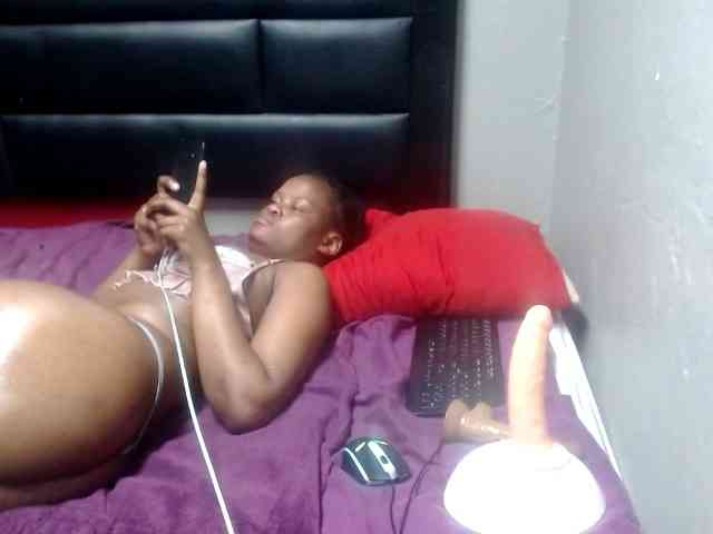 Africancurves22