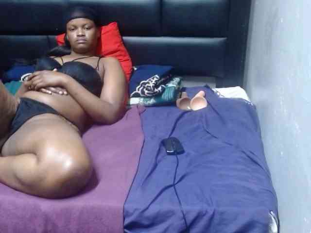 africancurves22's live room