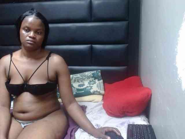 Africancurves22