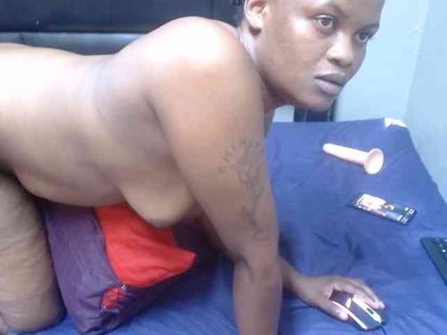 Africancurves22