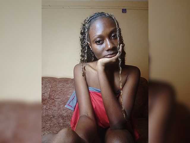Sexymonica1 live cam on BongaCams