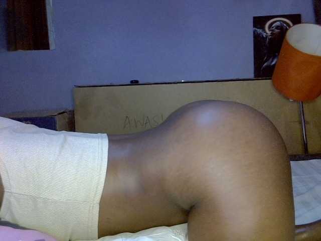 Queenlunah live cam on BongaCams