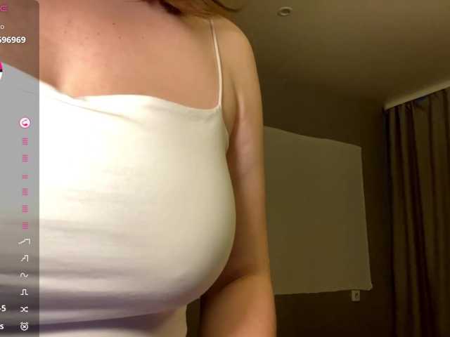 CristyMcwherter live cam on BongaCams