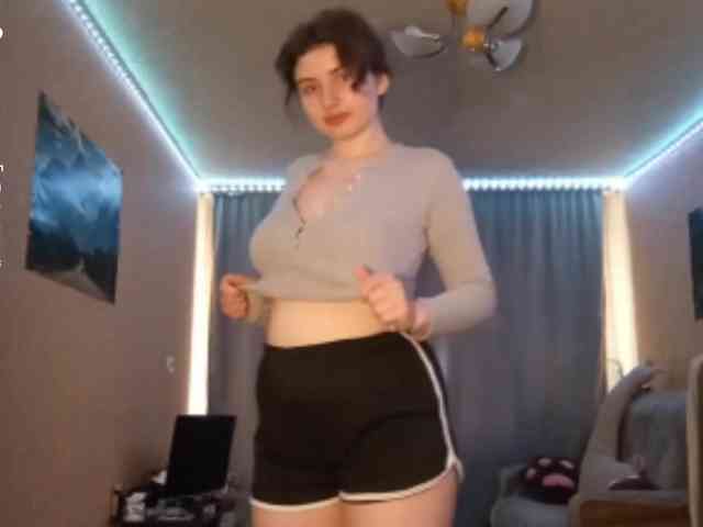 CristyMcwherter webcam