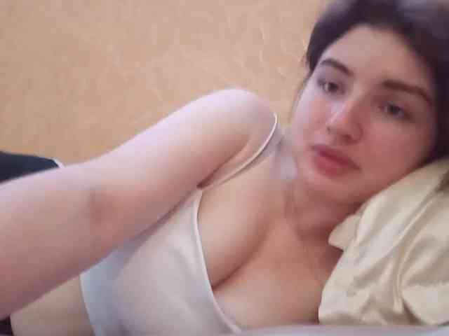 CristyMcwherter webcam