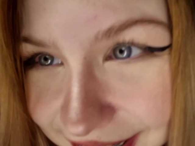 ZinaSteff, live now on BongaCams