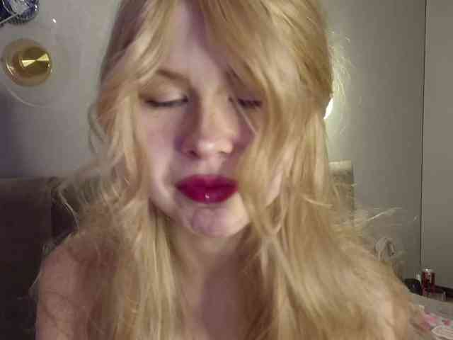 ZinaSteff webcam