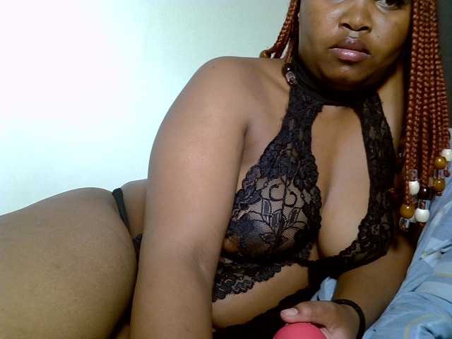 Sluttyshan live cam