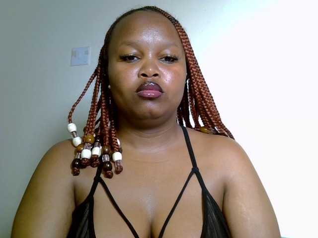 SweeetAmara webcam bongacams model stream image