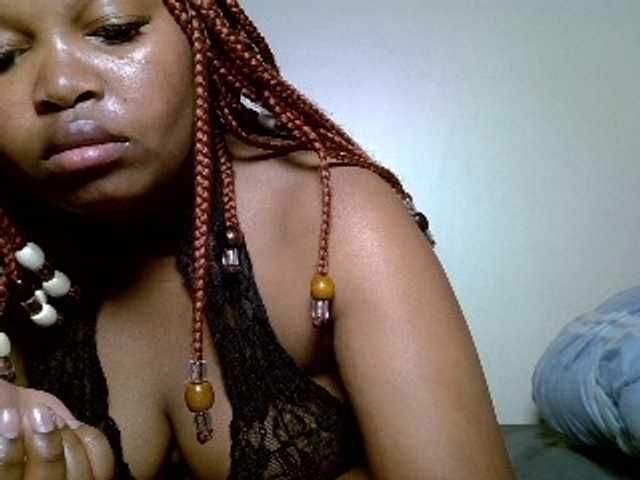 Sluttyshan live cam