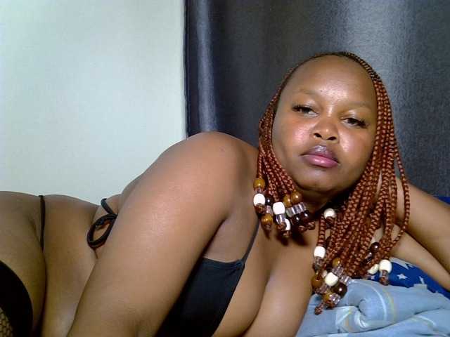 Sluttyshan live cam