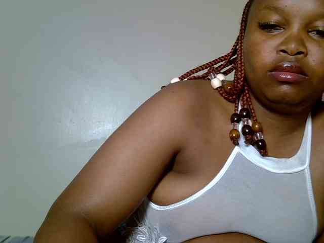 SweeetAmara webcam