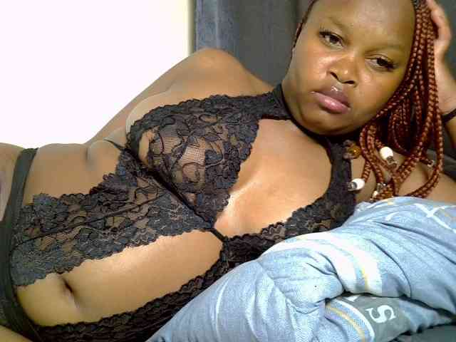 SweeetAmara webcam