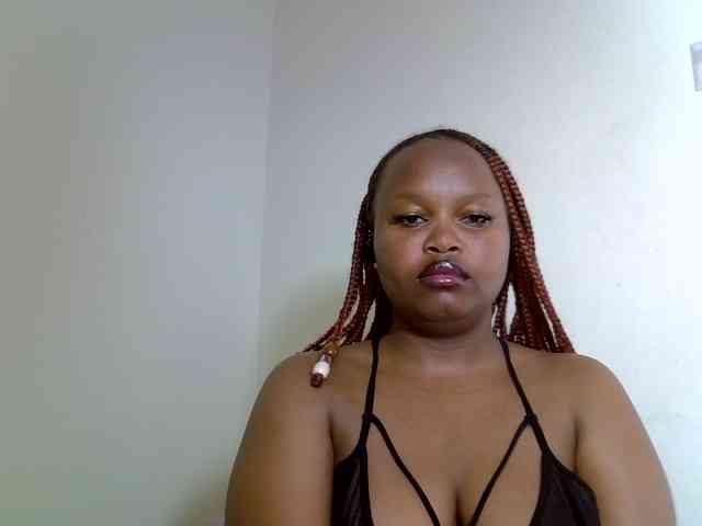 SweeetAmara webcam