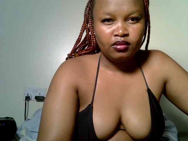 SweeetAmara webcam