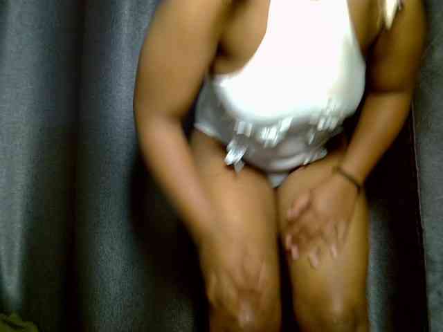 SweeetAmara webcam