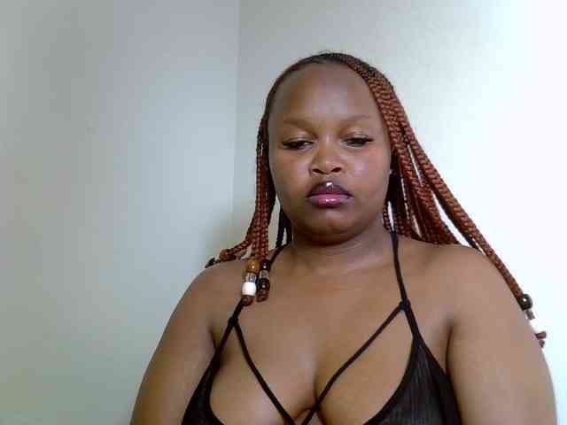 SweeetAmara webcam