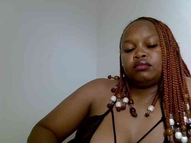 SweeetAmara webcam