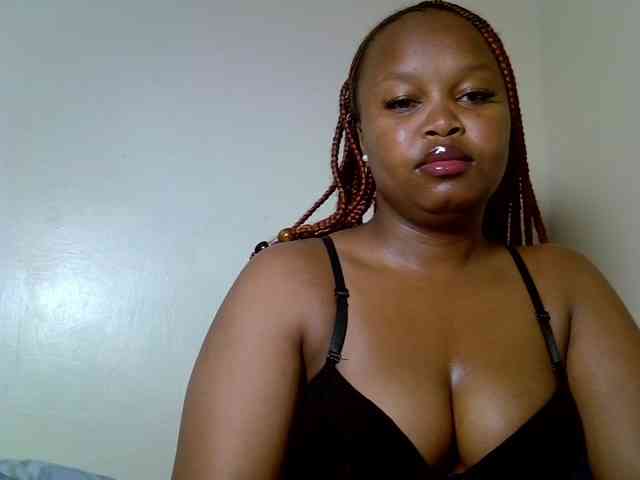SweeetAmara webcam