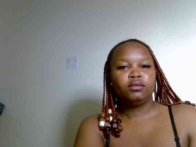 SweeetAmara webcam