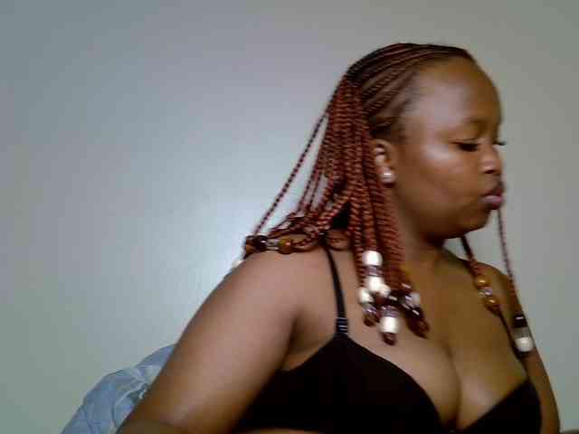 SweeetAmara webcam