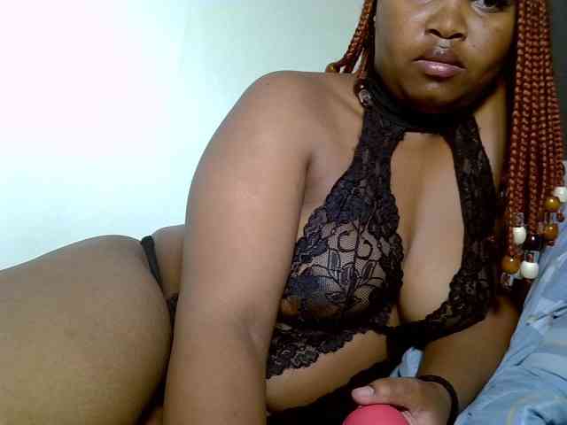 SweeetAmara webcam