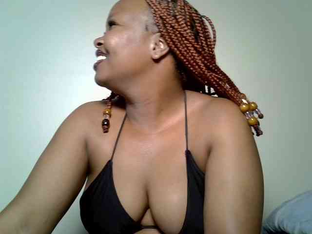 SweeetAmara webcam