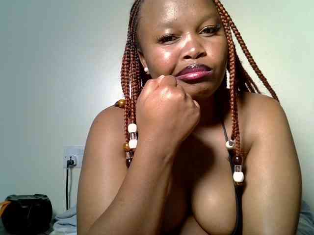 SweeetAmara webcam