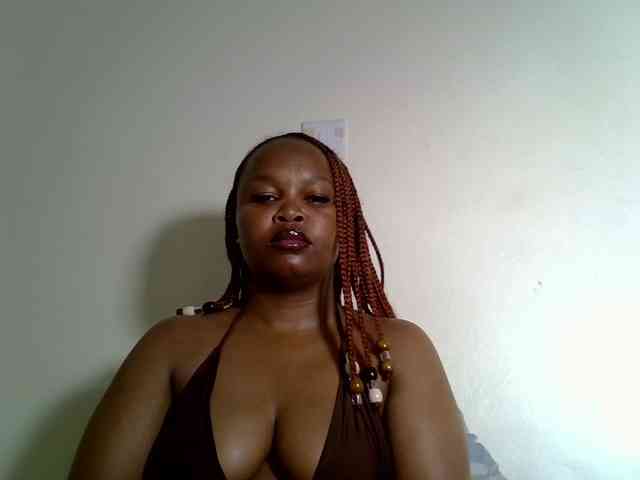 SweeetAmara webcam
