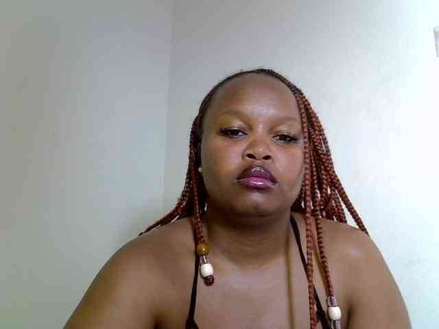 SweeetAmara webcam