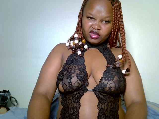 Model: SweeetAmara