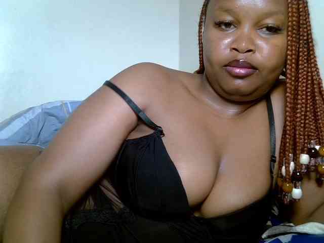 SweeetAmara webcam