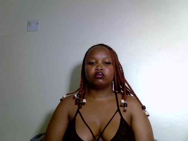SweeetAmara webcam
