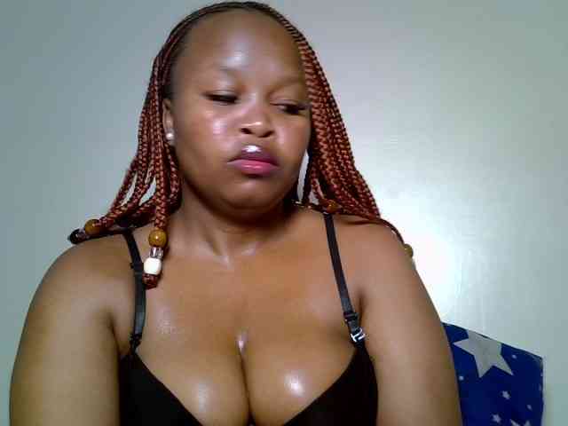 SweeetAmara webcam