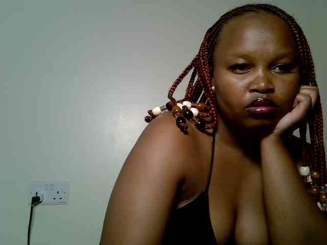 SweeetAmara webcam