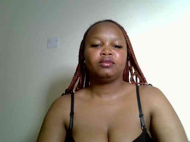 SweeetAmara webcam
