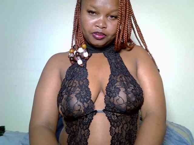 SweeetAmara webcam
