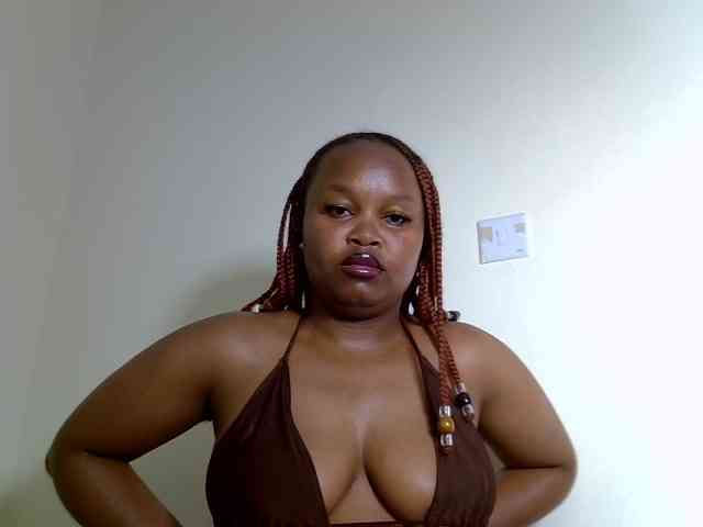 SweeetAmara webcam