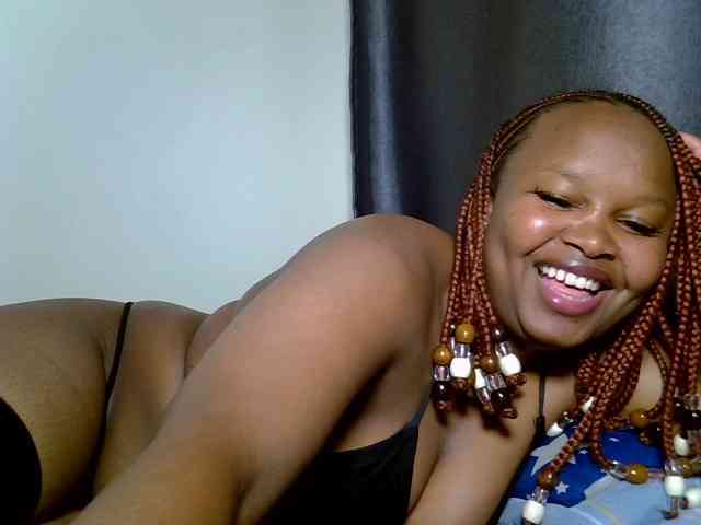 SweeetAmara webcam