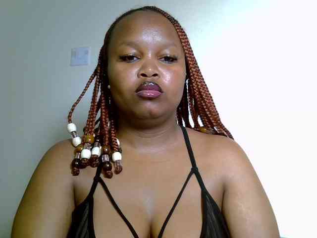 SweeetAmara webcam