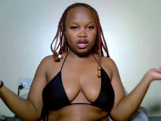 SweeetAmara webcam