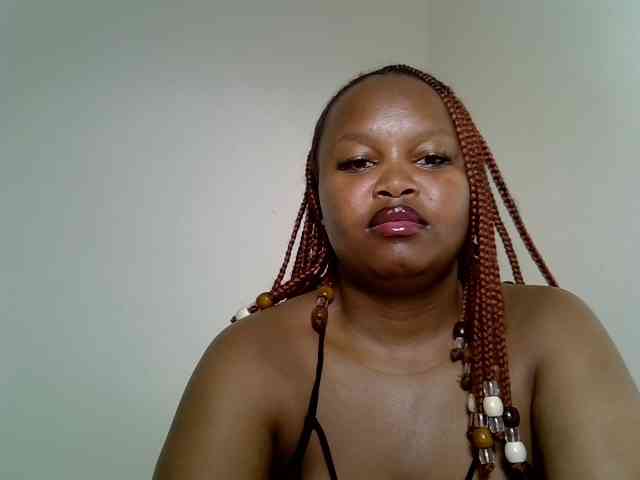 SweeetAmara webcam