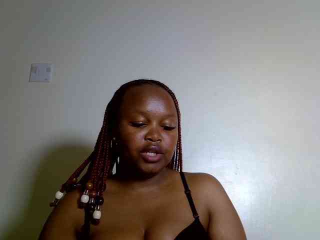 SweeetAmara webcam