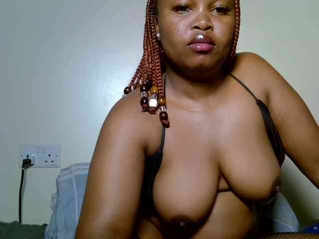 SweeetAmara webcam