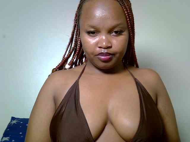 Model: SweeetAmara