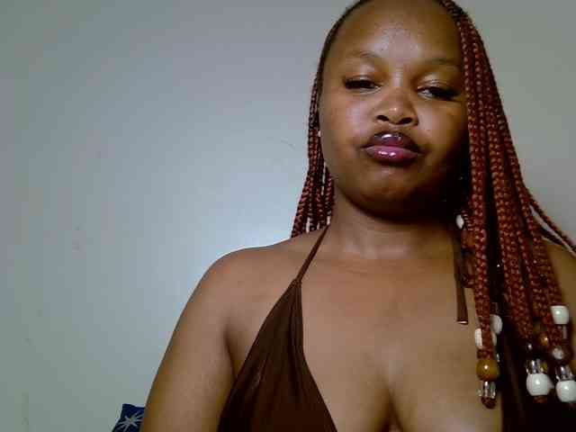 SweeetAmara webcam