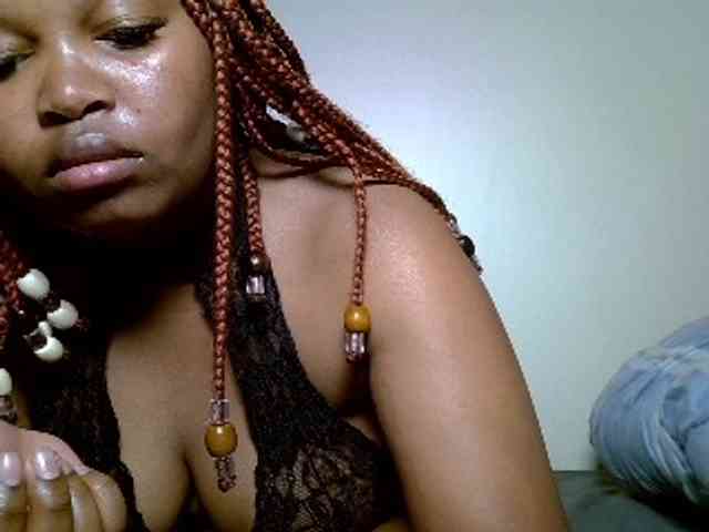 SweeetAmara webcam